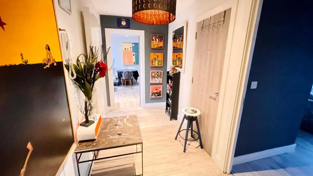 Brick Lane Living Quarters Apartment London 0*,